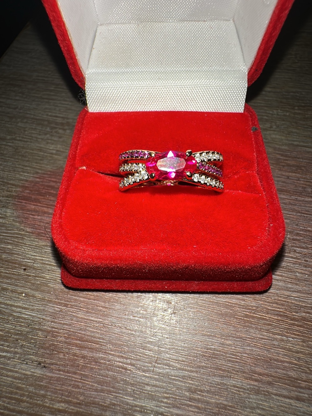 Bomb Party Elegant Pink Crystal Split-Shank Ring